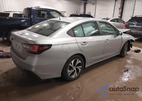 2025 Subaru Legacy Premium z USA, uszkodzony, nr VIN 4S3BWAD63S3015704